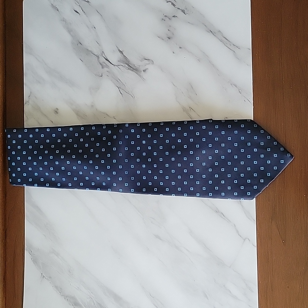 Yves Saint Laurent Men's Vintage Navy Blue Tie